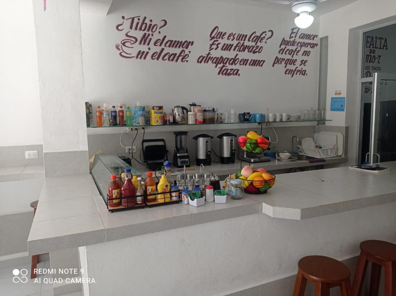 Casa De Huespedes Taino Bed & Breakfast Cancun Bagian luar foto