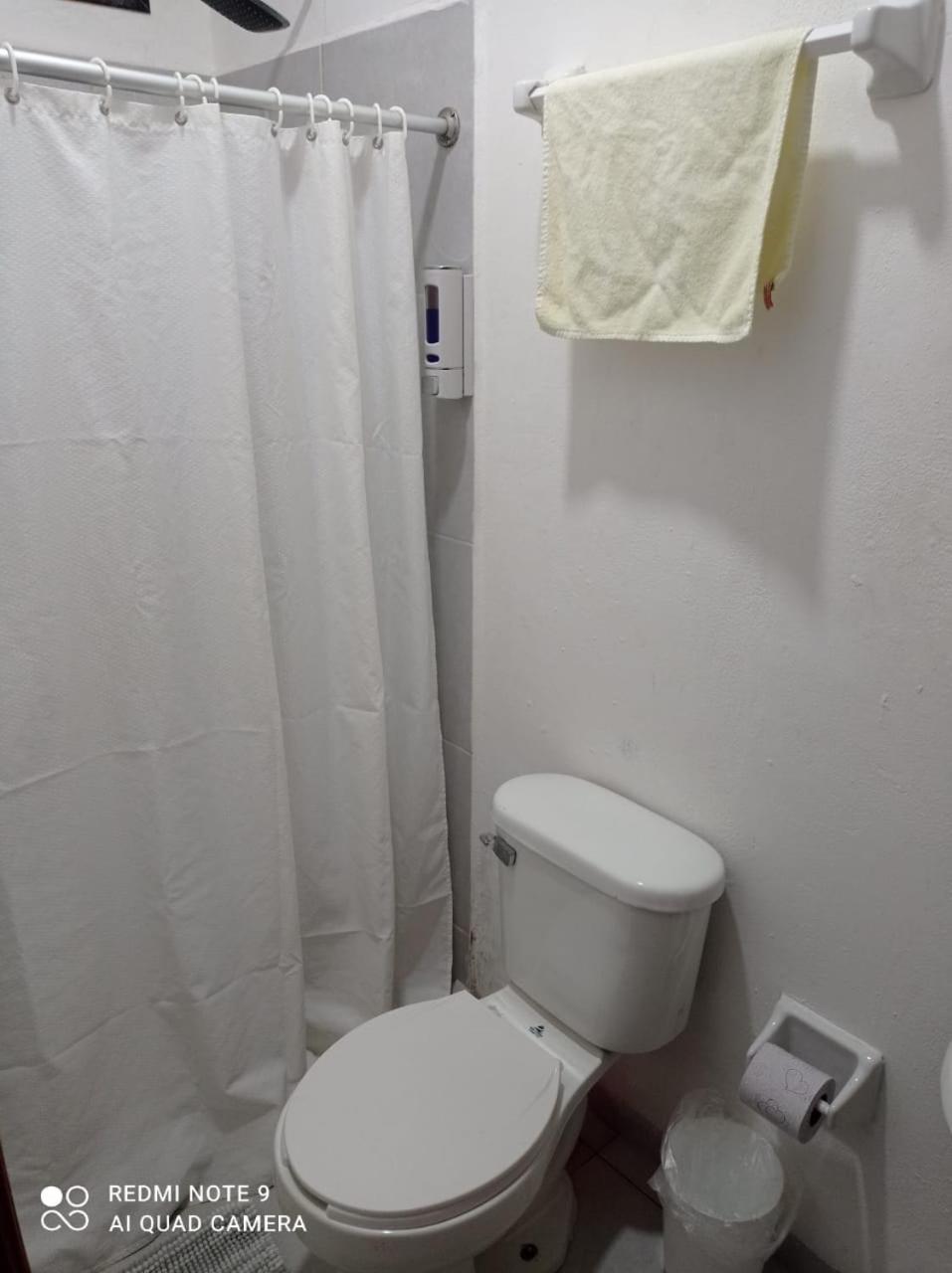 Casa De Huespedes Taino Bed & Breakfast Cancun Bagian luar foto