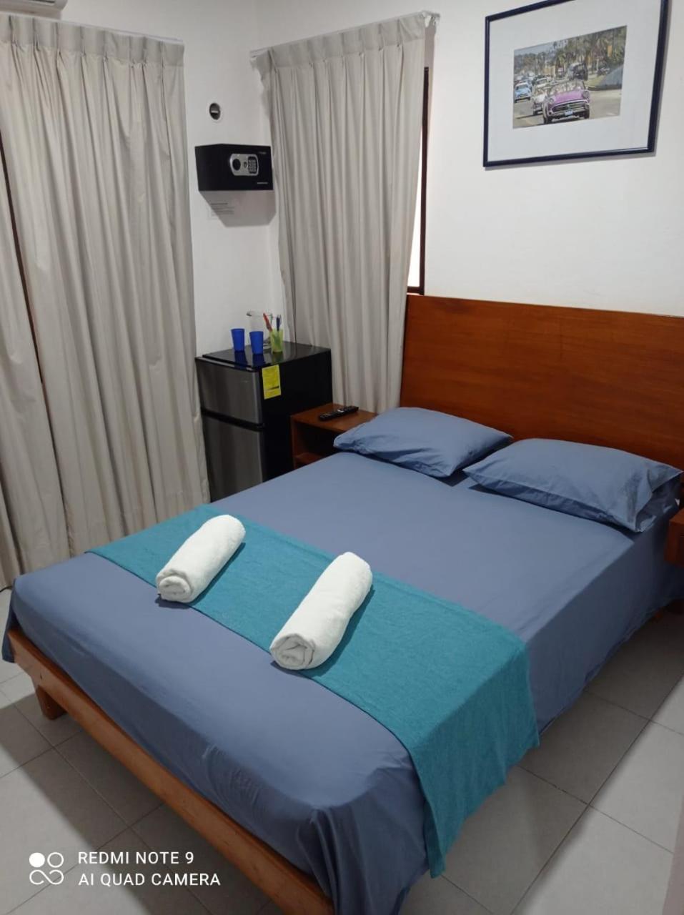 Casa De Huespedes Taino Bed & Breakfast Cancun Bagian luar foto
